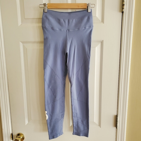 Peloton Nux brand Festive Blue Shapeshifter Legging - Picture 2 of 6